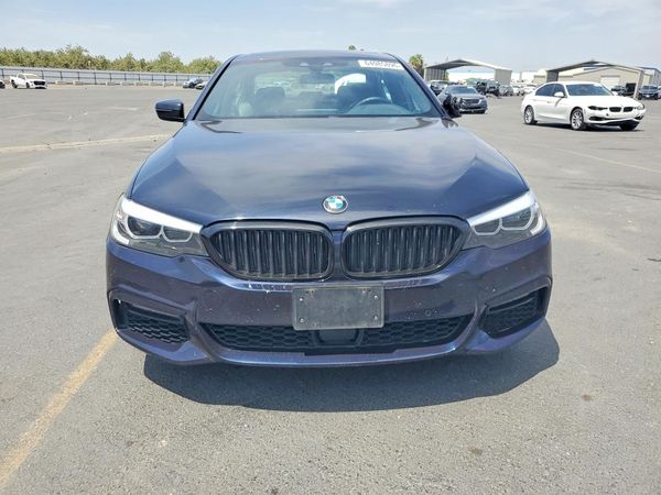 2019 BMW 530E