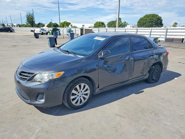 2013 TOYOTA COROLLA