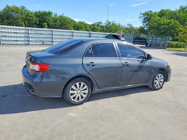 2013 TOYOTA COROLLA