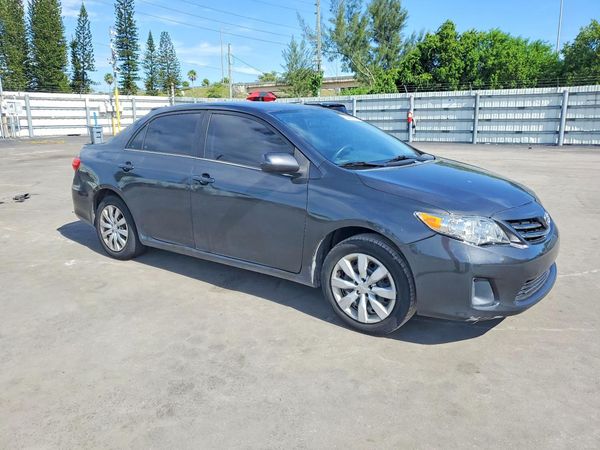 2013 TOYOTA COROLLA