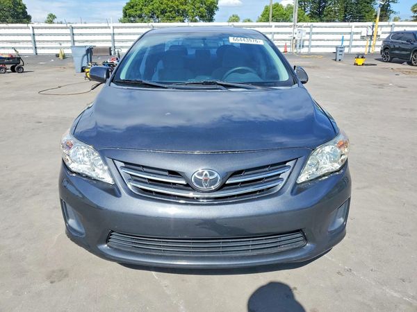 2013 TOYOTA COROLLA