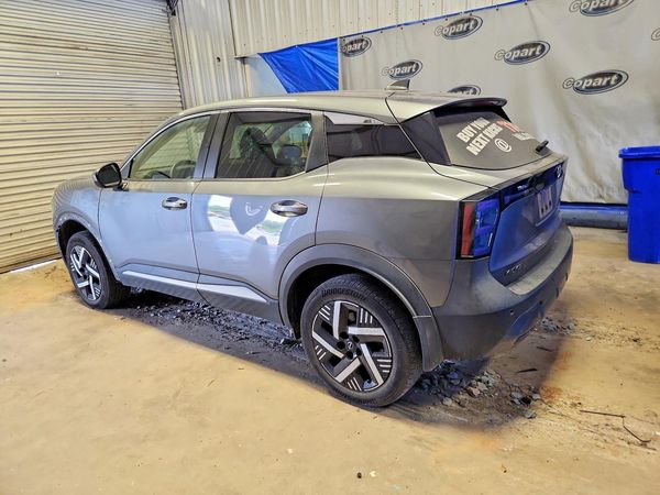2025 NISSAN KICKS