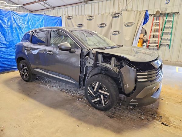 2025 NISSAN KICKS