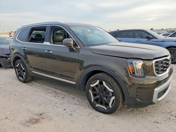 2025 KIA TELLURIDE S — Passenger 3/4