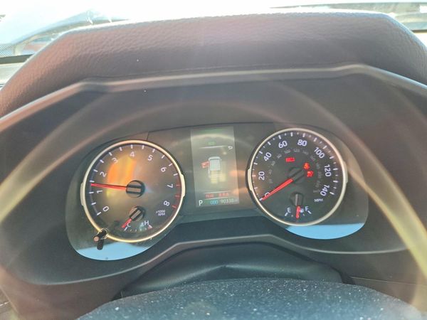 2021 TOYOTA RAV4 LE