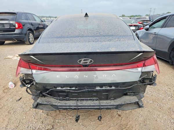 2025 HYUNDAI ELANTRA