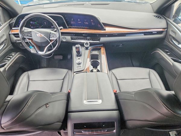 2023 CADILLAC ESCALADE Luxury