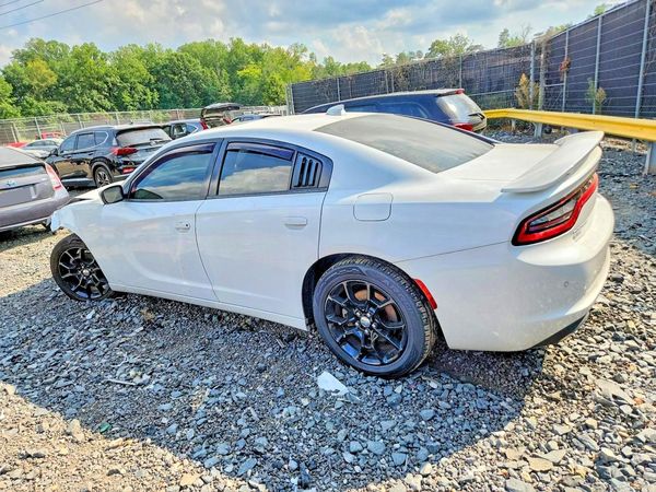 2015 DODGE CHARGER SXT