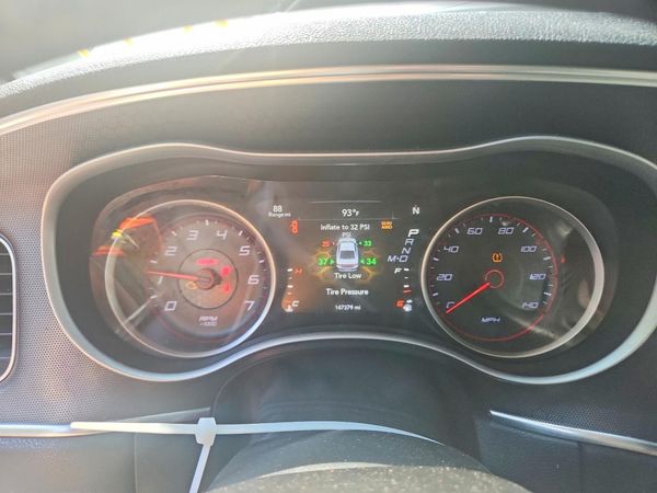 2015 DODGE CHARGER SXT