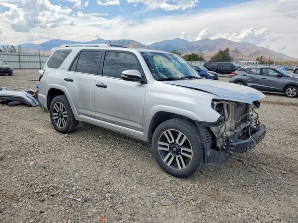 2017 TOYOTA 4RUNNER
