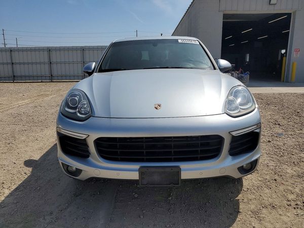2018 PORSCHE CAYENNE