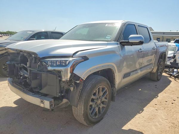 2025 TOYOTA TUNDRA