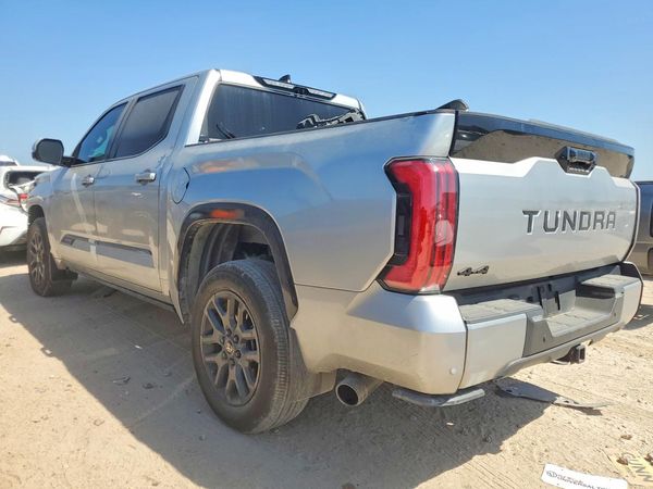 2025 TOYOTA TUNDRA