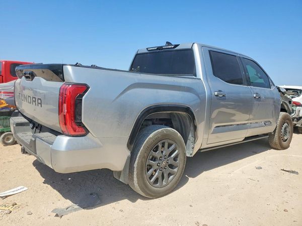 2025 TOYOTA TUNDRA
