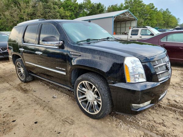 2012 CADILLAC ESCALADE Premium