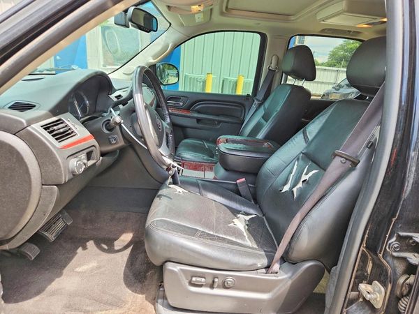 2012 CADILLAC ESCALADE Premium