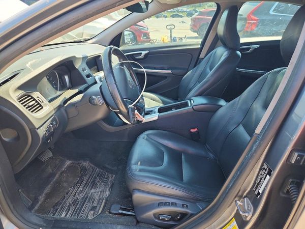 2017 VOLVO S60 Dynamic