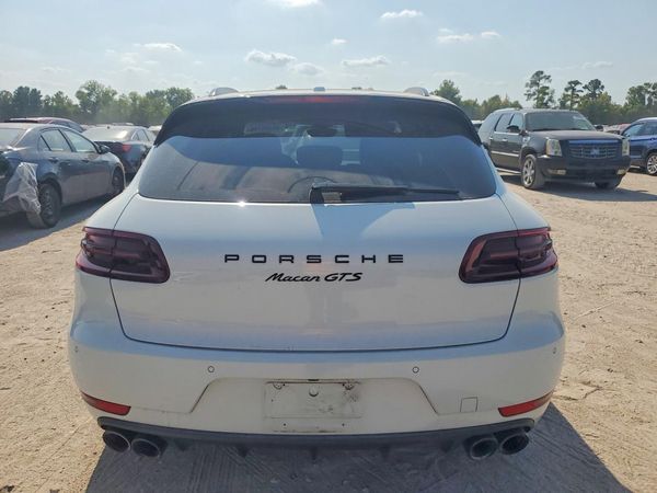 2017 PORSCHE MACAN