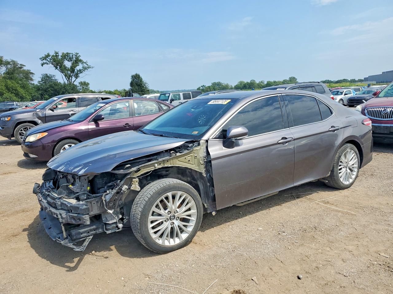 2018 TOYOTA CAMRY