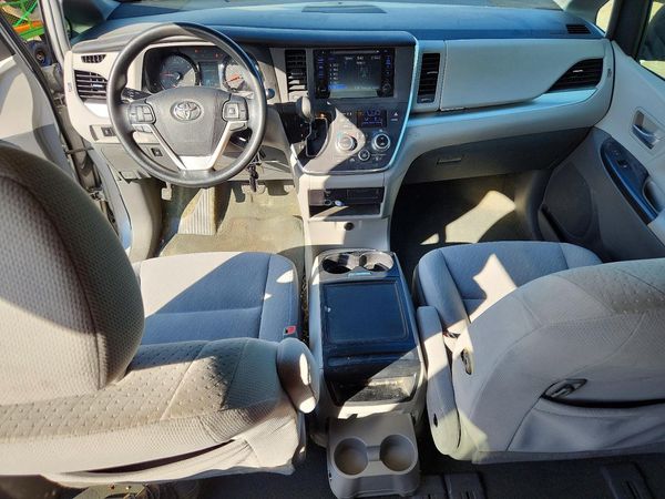 2015 TOYOTA SIENNA