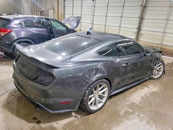 2020 FORD MUSTANG