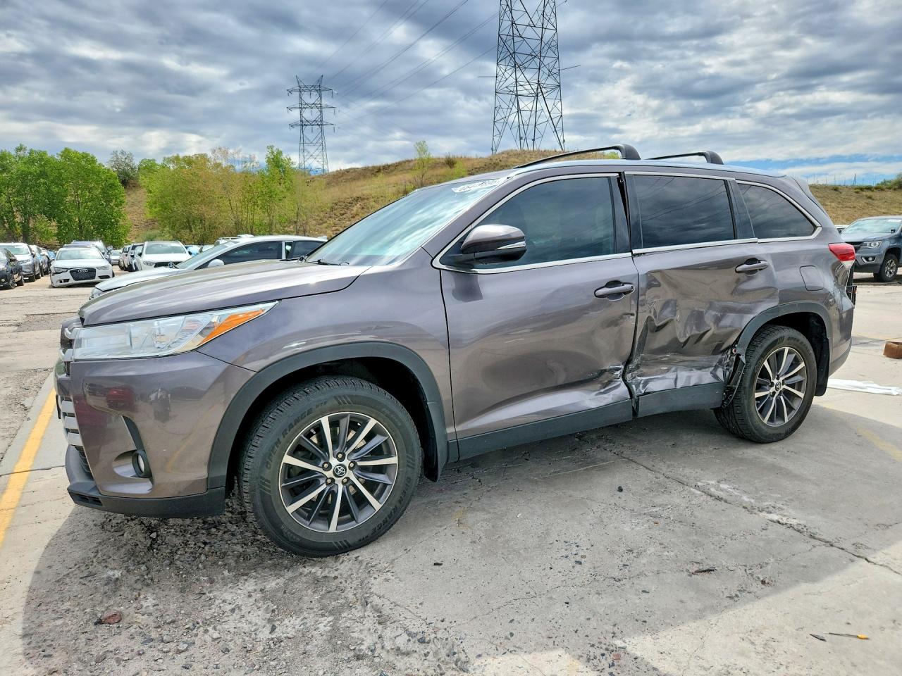 2019 TOYOTA HIGHLANDER SE/XLE