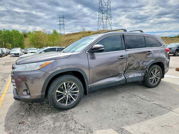 2019 TOYOTA HIGHLANDER SE/XLE