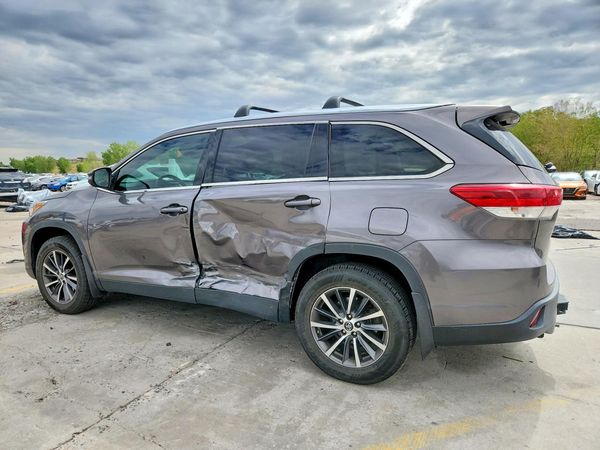 2019 TOYOTA HIGHLANDER SE/XLE