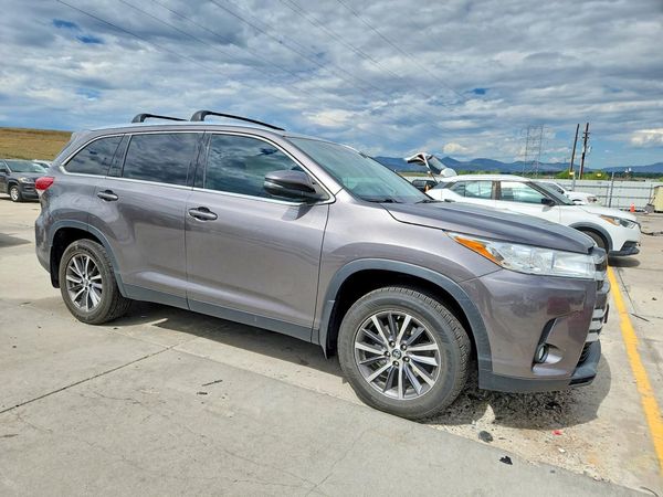 2019 TOYOTA HIGHLANDER SE/XLE