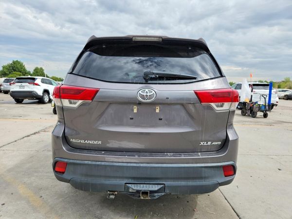 2019 TOYOTA HIGHLANDER SE/XLE