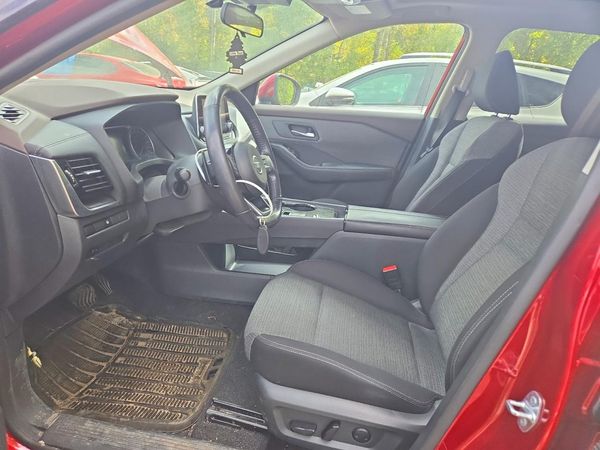 2021 NISSAN ROGUE SV — DENT