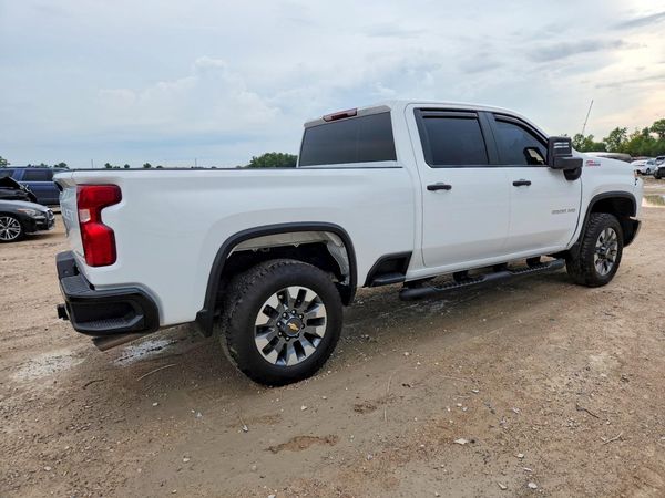 2026 CHEVROLET SILVERADO Custom
