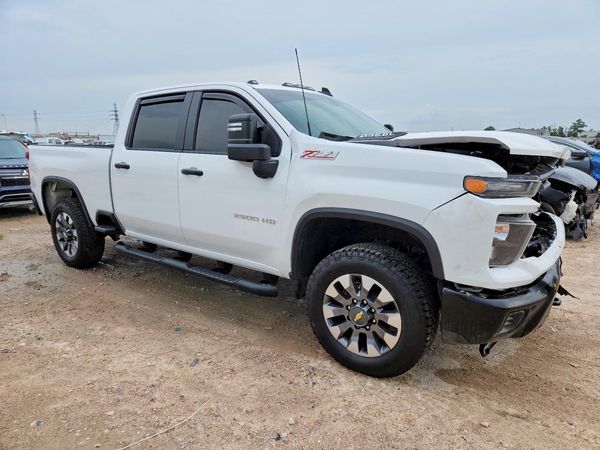 2026 CHEVROLET SILVERADO Custom