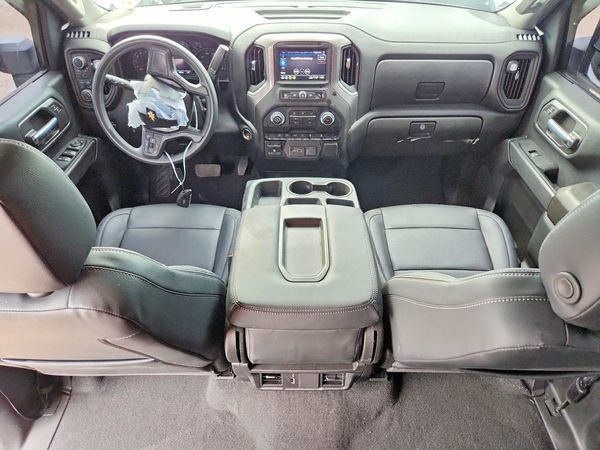 2026 CHEVROLET SILVERADO Custom