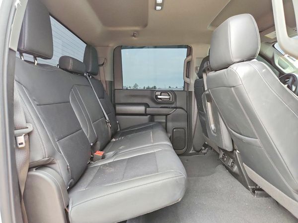 2026 CHEVROLET SILVERADO Custom