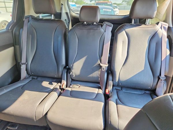 2025 KIA CARNIVAL