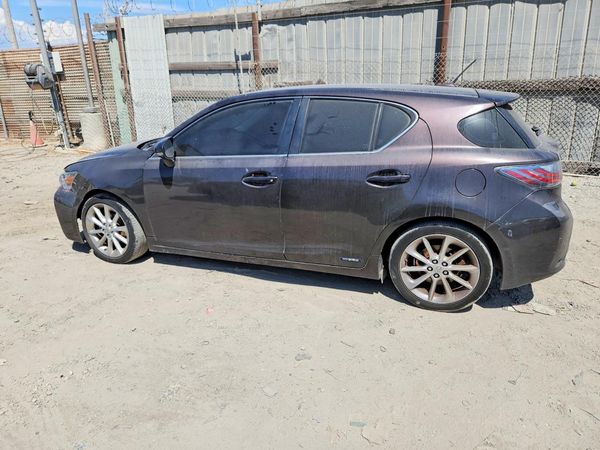 2012 LEXUS CT 200h