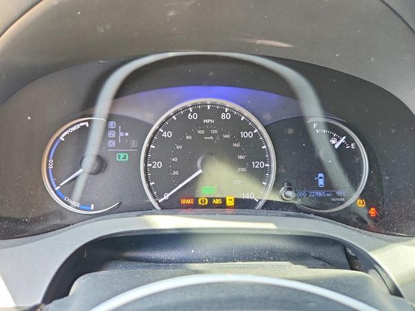 2012 LEXUS CT 200h