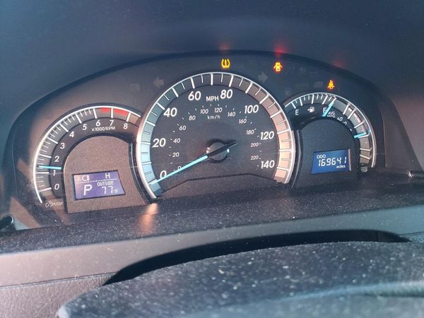 2014 TOYOTA CAMRY