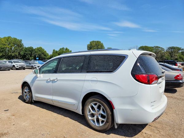 2018 CHRYSLER PACIFICA