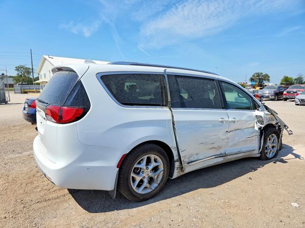 2018 CHRYSLER PACIFICA