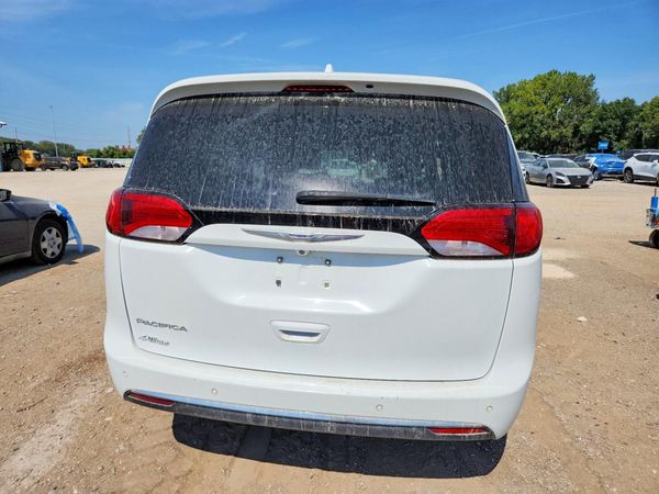 2018 CHRYSLER PACIFICA