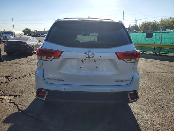 2018 TOYOTA HIGHLANDER Ltd/Ltd Platinum