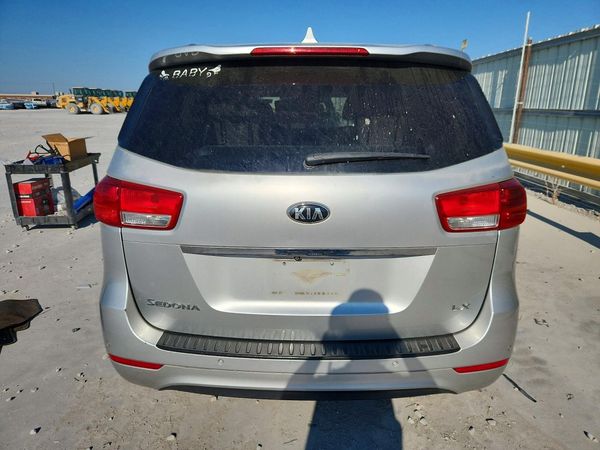 2016 KIA SEDONA LX - Middle-low