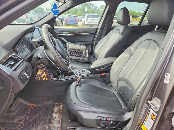 2016 BMW X1 xDrive28i — DENT