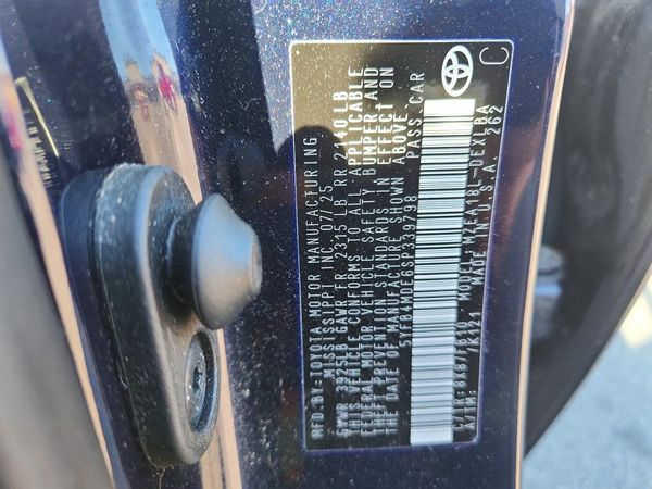 2025 TOYOTA COROLLA LE