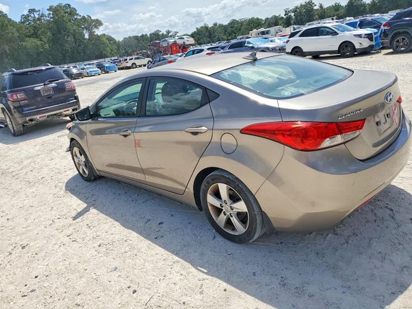 2013 HYUNDAI ELANTRA