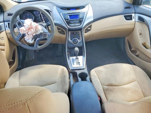 2013 HYUNDAI ELANTRA