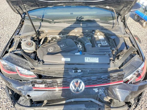 2020 VOLKSWAGEN GTI