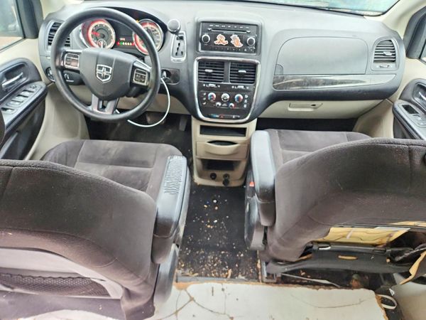 2014 DODGE GRAND CARAVAN SE